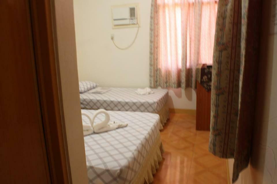 Oslob Malonzo Pension House Εξωτερικό φωτογραφία